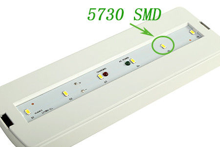 Aangepaste oplaadbare LED noodverlichting met batterijback-up voor winkelcentrum hotel L116M-A1