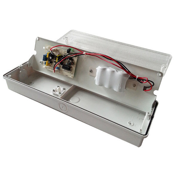 Op batterij bediende zelftest Waterdicht noodlicht buiten IP65 natte locatie oplaadbaar EL030AN